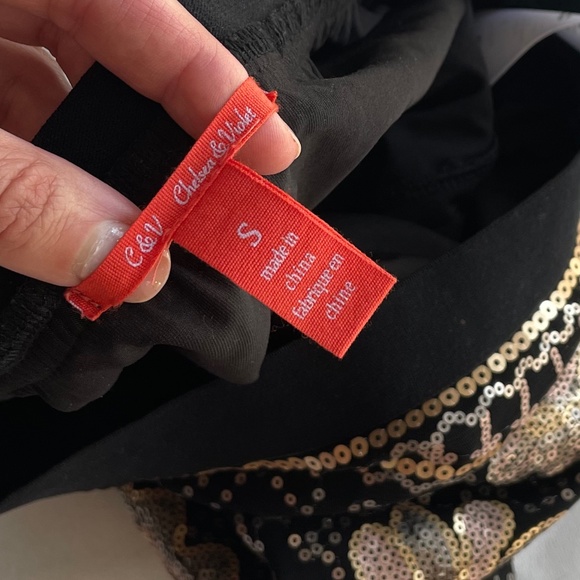 Chelsea & Violet Black Skirt With Gold Floral Sequins, Womens Size Small - Picture 5 of 8